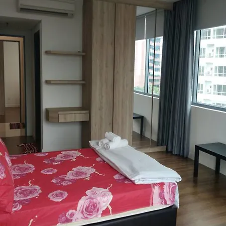 Ns Elegant Dwelling Mercu Summer Suite